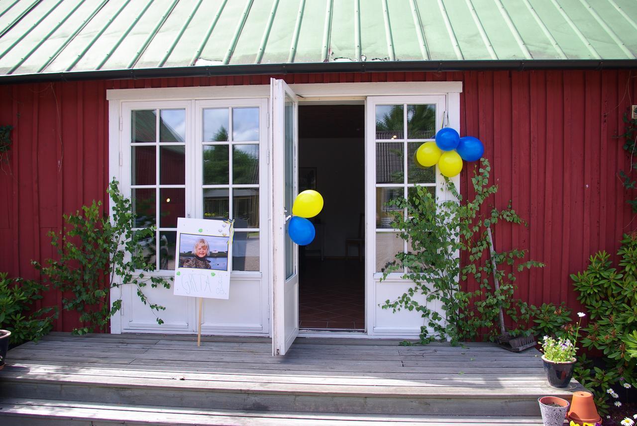 Skummesloev B & B Laholm Bagian luar foto