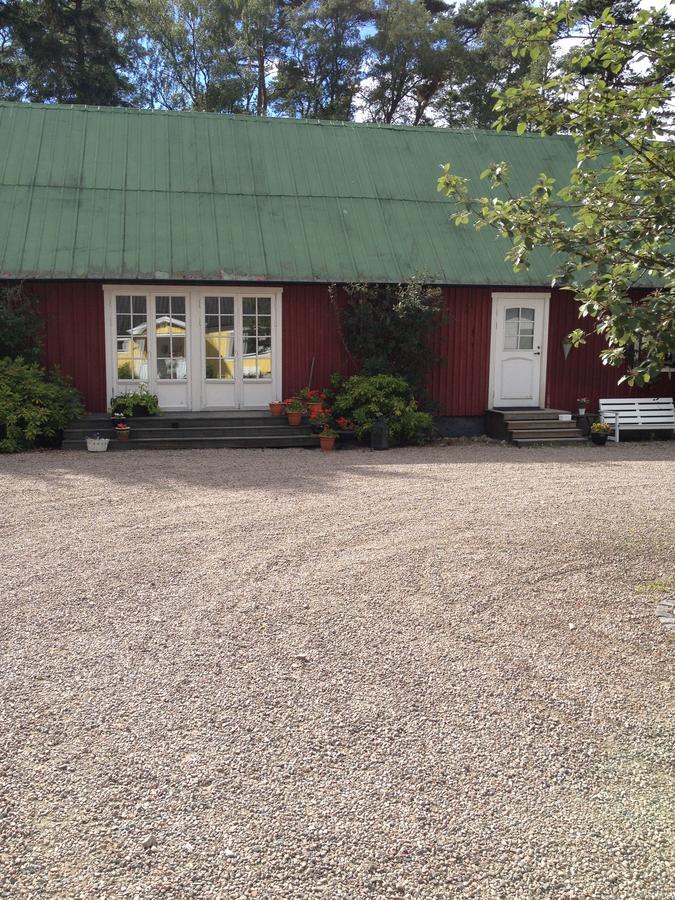 Skummesloev B & B Laholm Bagian luar foto