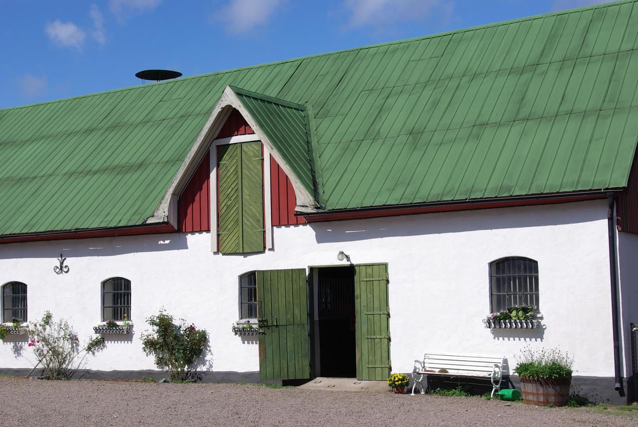 Skummesloev B & B Laholm Bagian luar foto